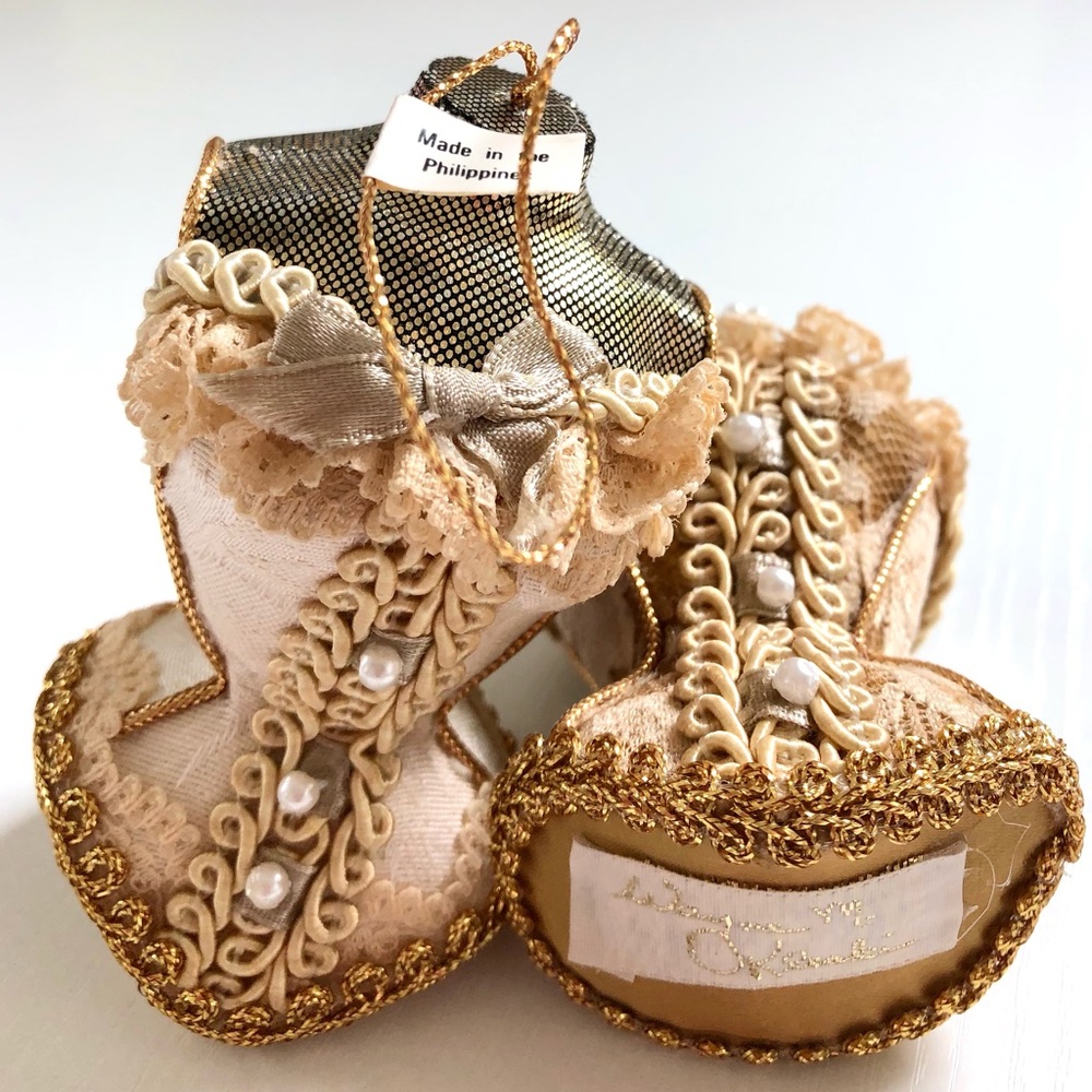 VTG Katherine’s Col. gold & ivory corset style bust ornament With pearls 3"high